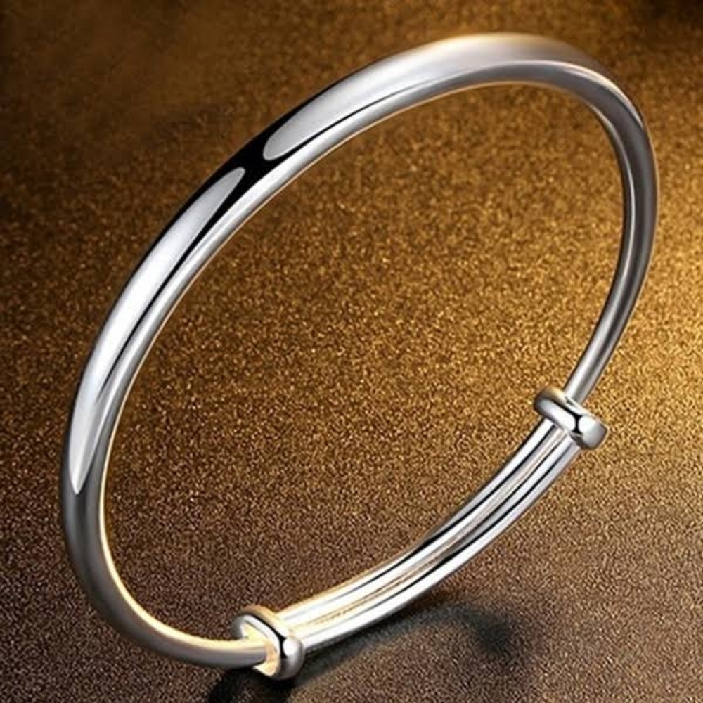 Bangle bracelet